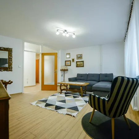 And Quiet Apartment *